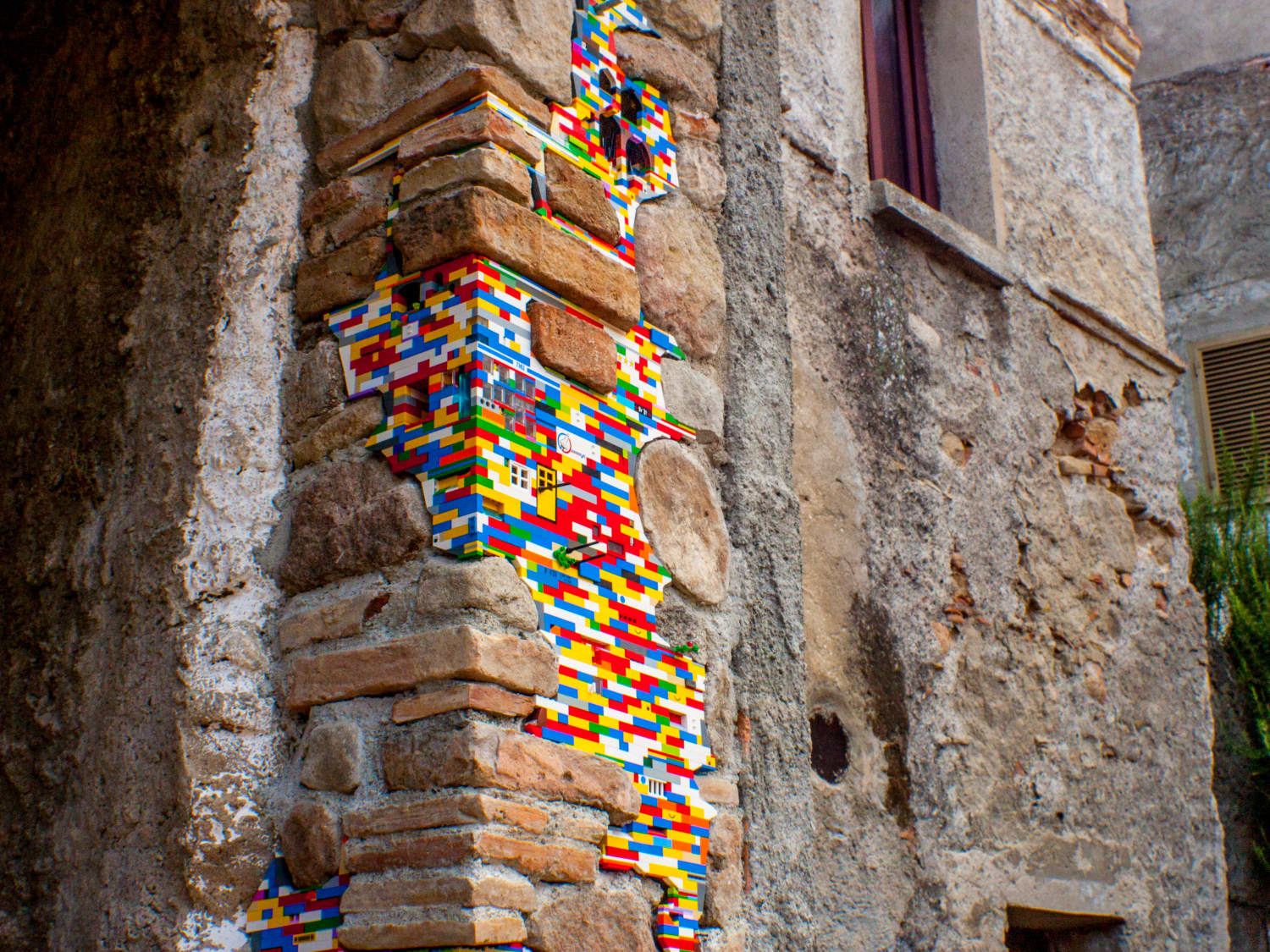 LEGO to Fix Buildings Around the World | Apartment