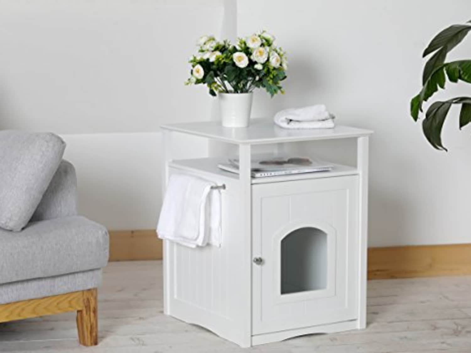 Cat Litter Box Hides In Plain Sight By Being Stylish | Apartment Therapy