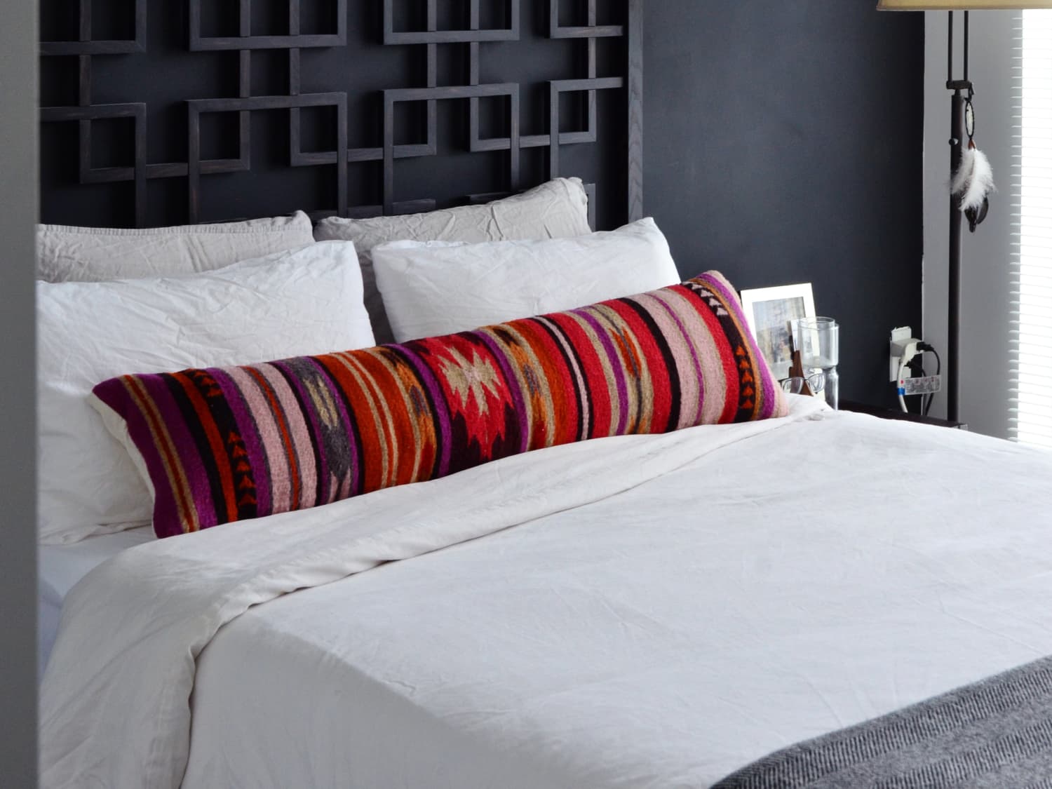 18 Stunning Black Bedrooms How To Use Black Walls Decor In Bedrooms Apartment Therapy