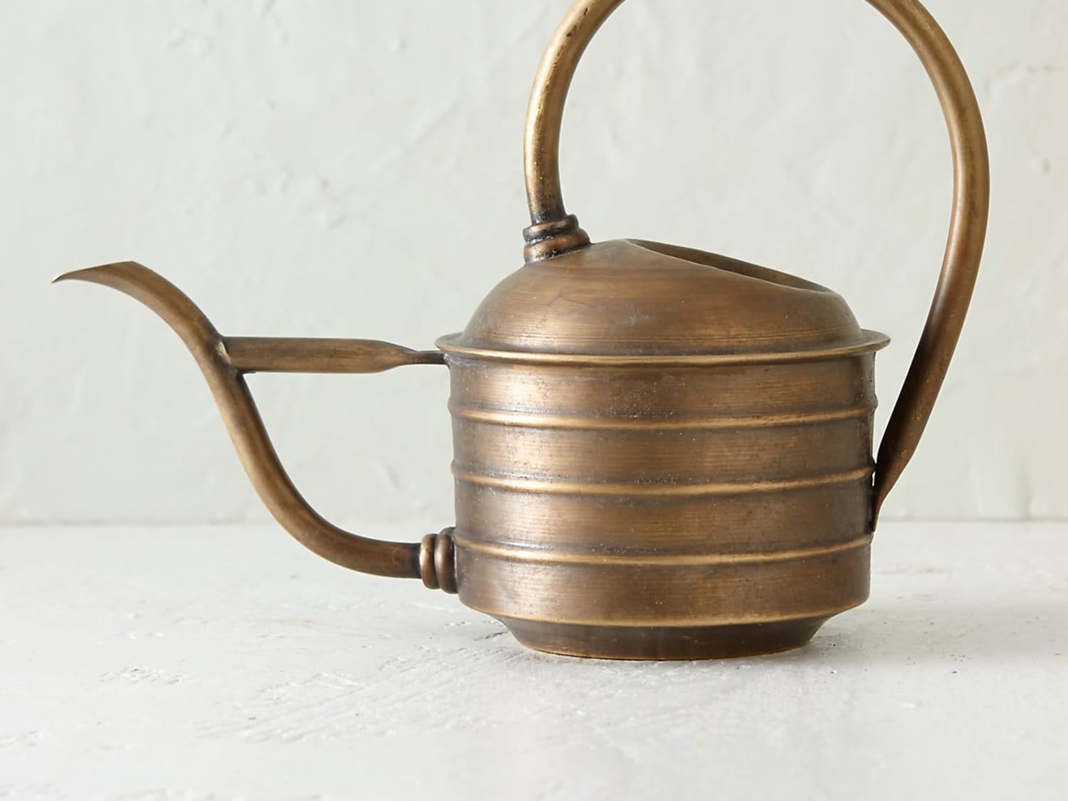 Best Watering Cans Oxo Haws Dramm Behrens Apartment Therapy This watering can is made of lacquered brass and has a stylish design with a luxurious touch.