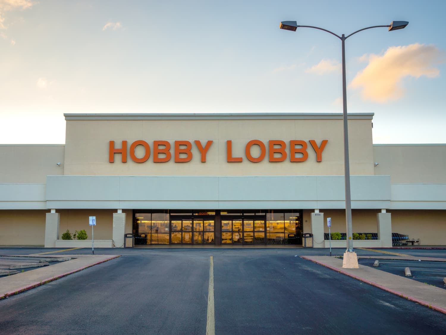 Hunting for a Hobby Lobby Coupon? Here are 9 Tips to Save!