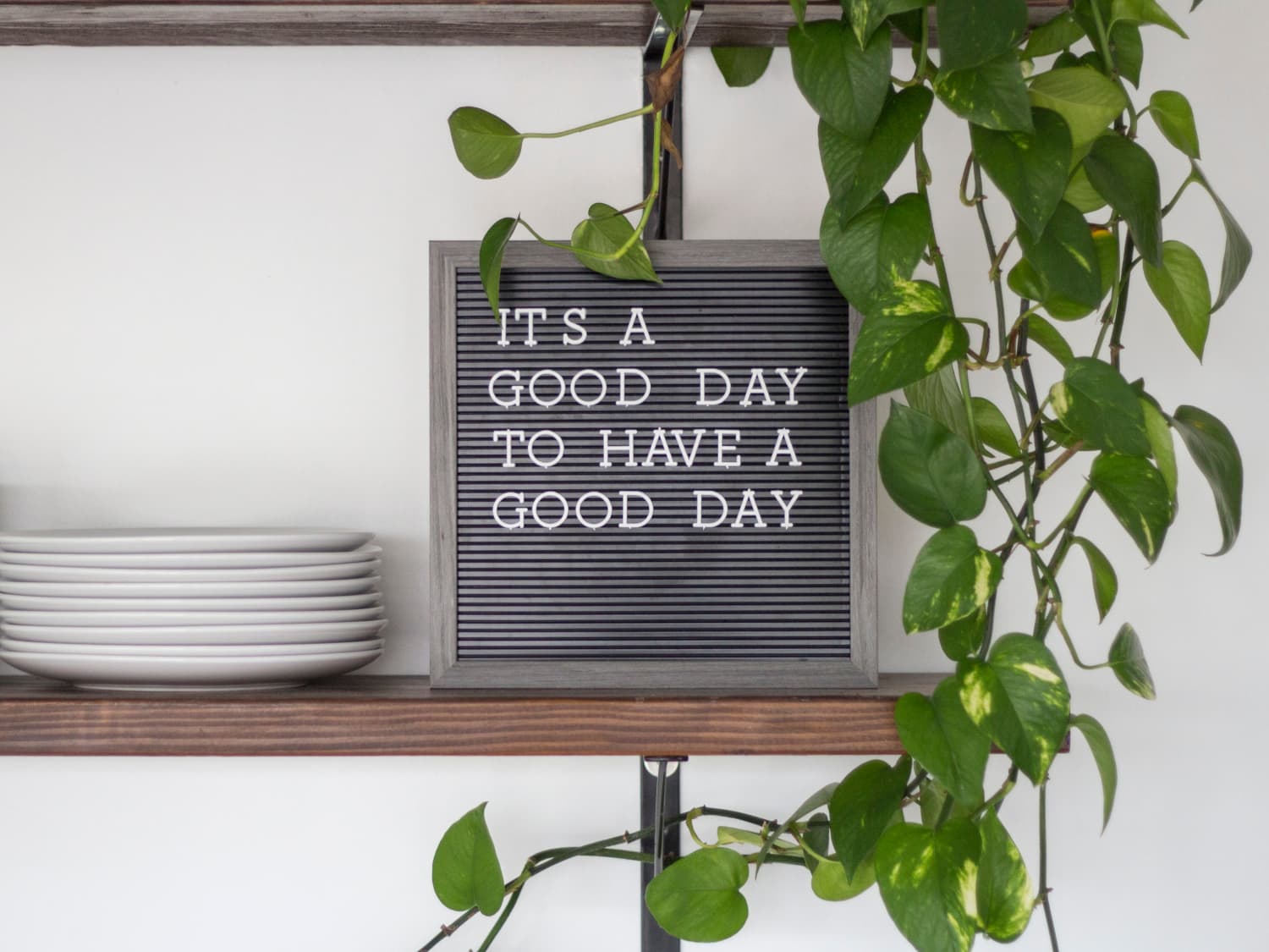 Letter Board Trend Quotes Decor Ideas Apartment Therapy