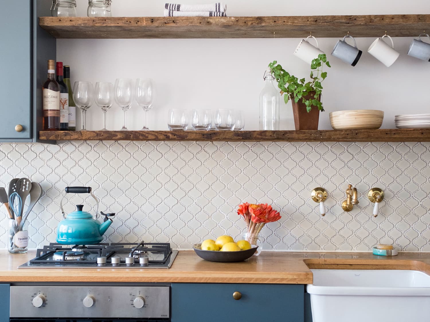 8 Lovely Kitchen Cabinet Paint Color Ideas What Shades To Paint Cabinets Apartment Therapy