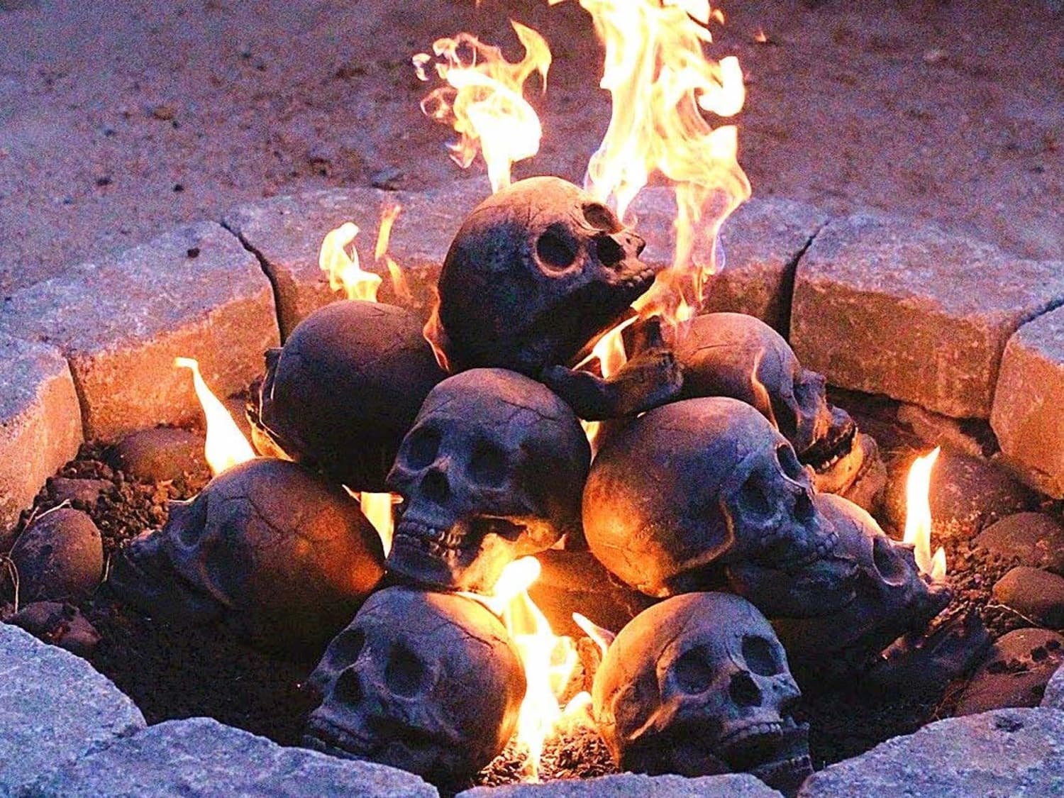 You Can Buy Terrifying Skull Logs On Amazon | Apartment Therapy