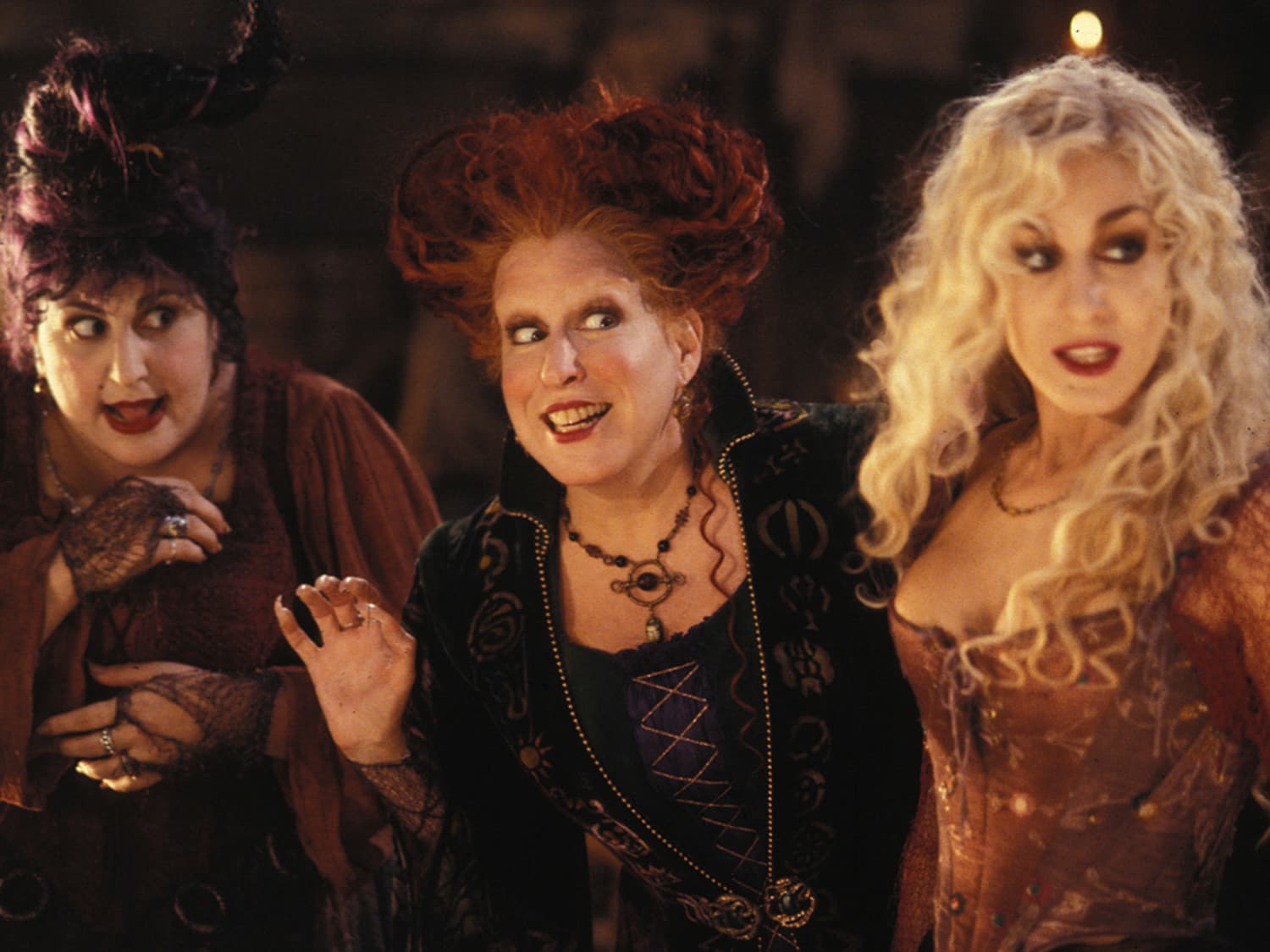 Hocus Pocus Sanderson Sisters Candle Set | Apartment Therapy