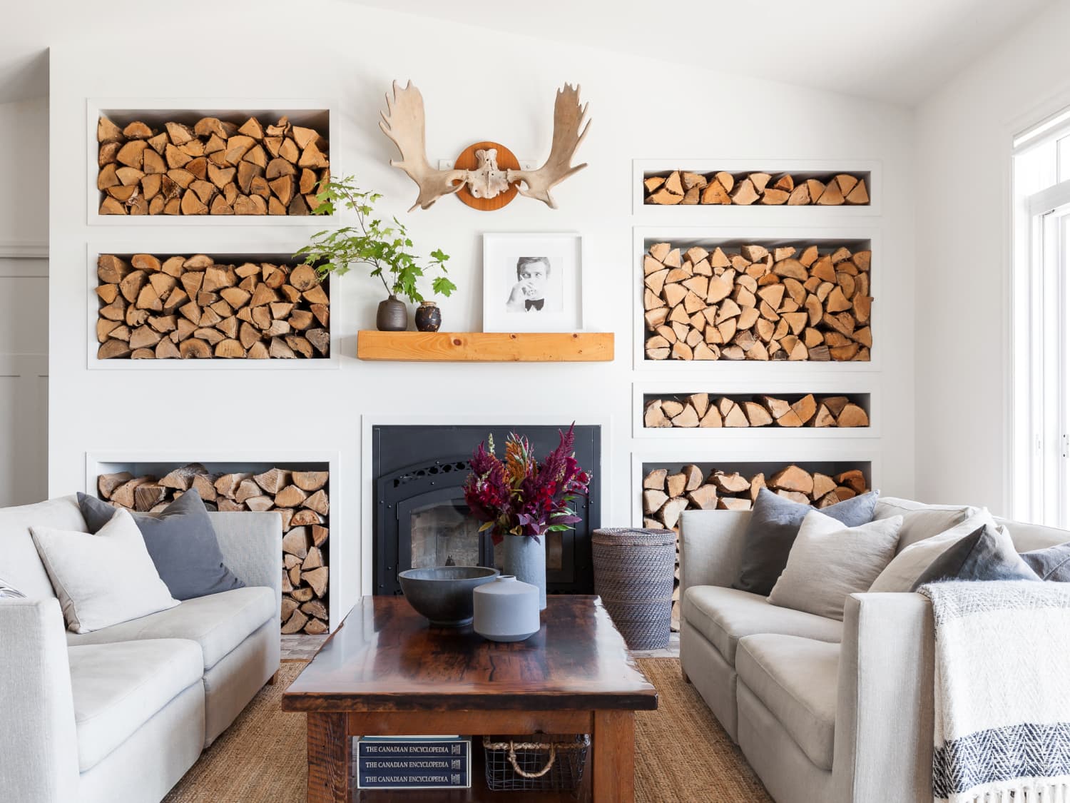 The Best Paint Colors for Modern Farmhouse Interiors | Apartment Therapy, image size:1500x1125