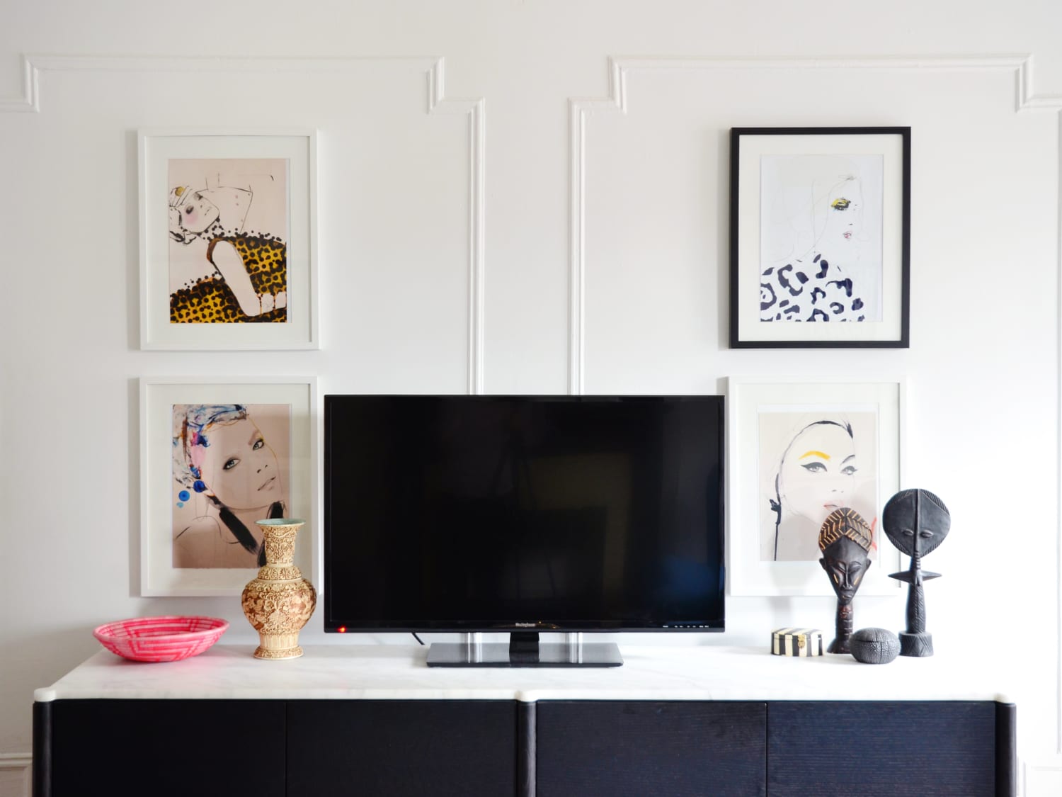 5 Ways To Decorate Around Your Tv Using Art Apartment Therapy