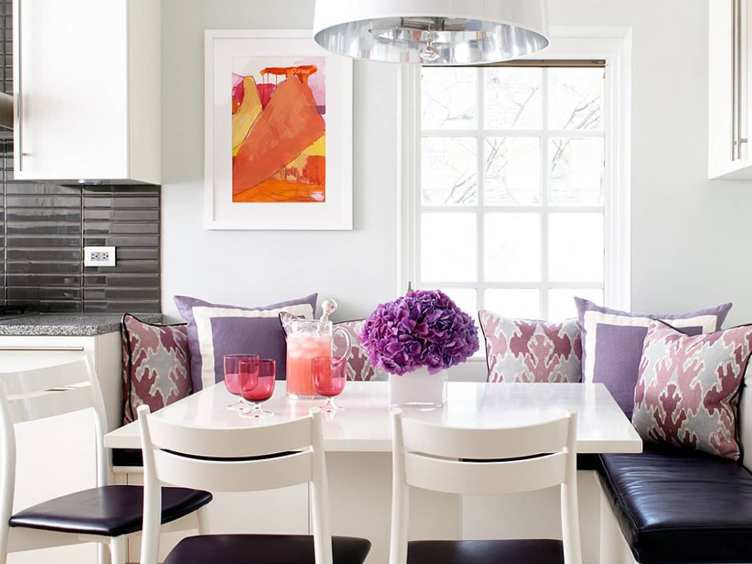 What Goes With Purple How To Pair Shades With Purple In Home Decor Apartment Therapy So, you want to go a whole different way with your living room decor, but can't quite put your finger on what to do. pair shades with purple in home decor
