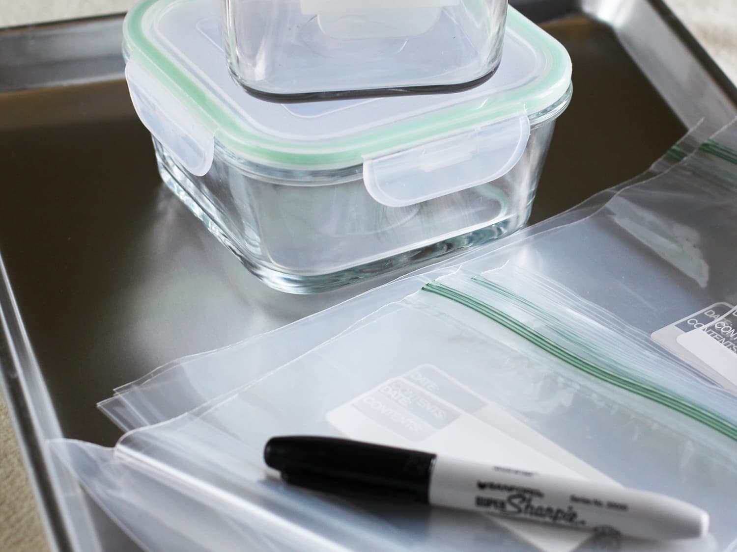 These Glass Food Containers Can Go in the Fridge, Freezer, & the