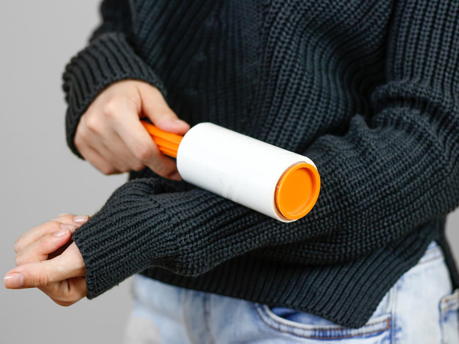 How To Remove Lint From Clothes Without A Roller Apartment Therapy