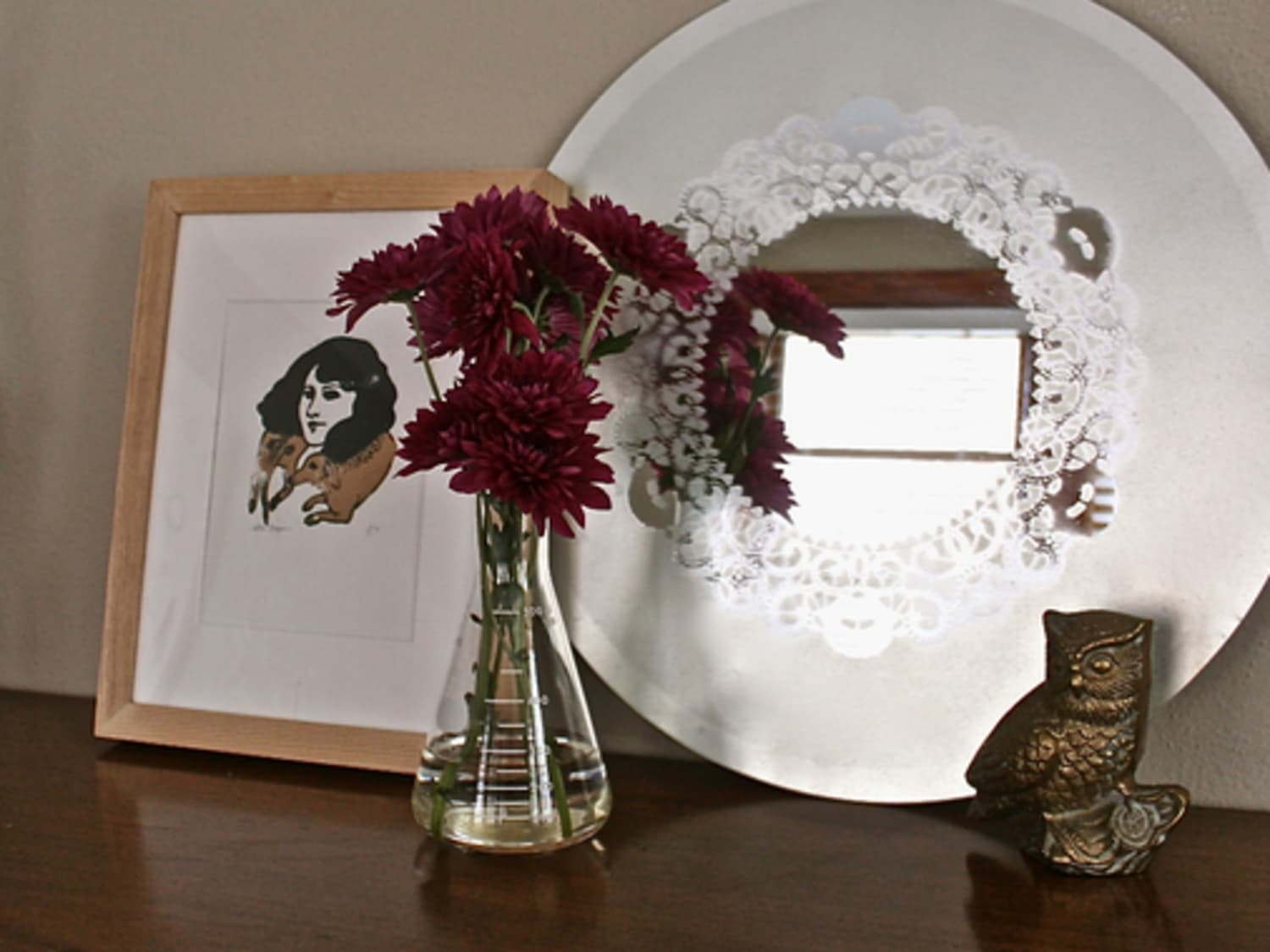 6 Ways to Make a Plain Mirror Look Fancy - DIY Mirror Ideas ...