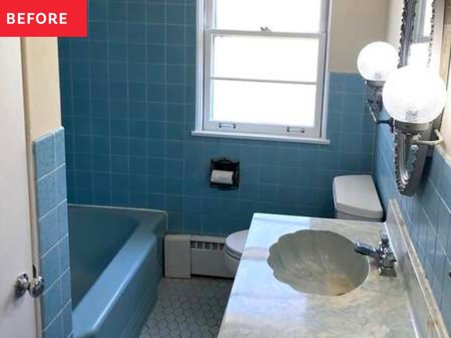 $500 Blue Retro Bathroom Redo - Before and After Photos | Apartment Therapy, image size:1500x1125