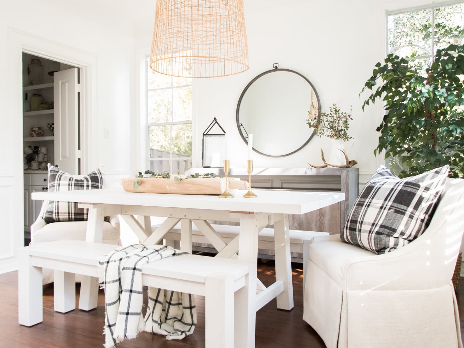 10 Best Dining Settees for Dining Room in 2024 | Apartment Therapy