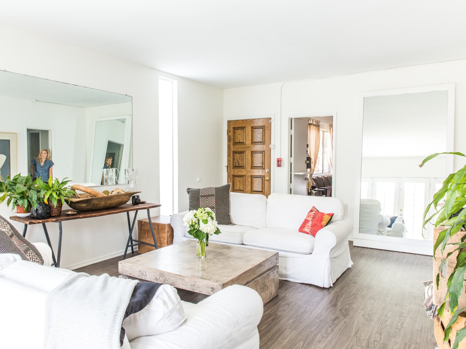 How To Decorate Like You Re In A Nancy Meyers Movie Apartment