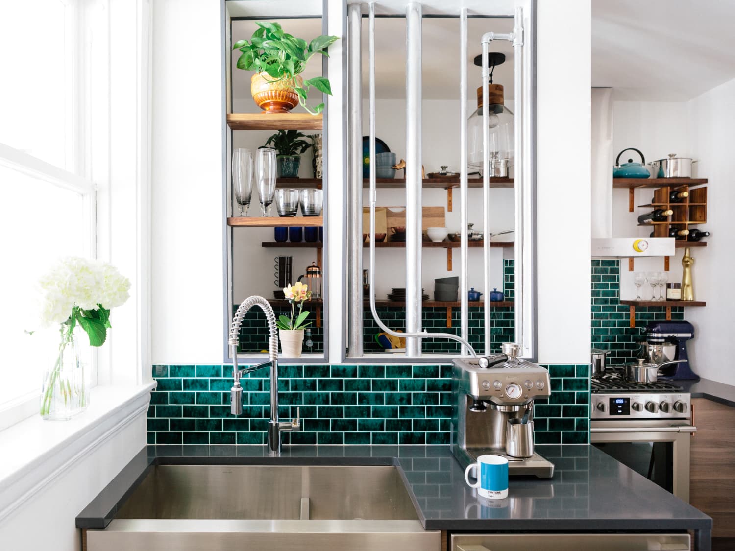 Clever idea for storage under a wall-mounted sink. #home #decor