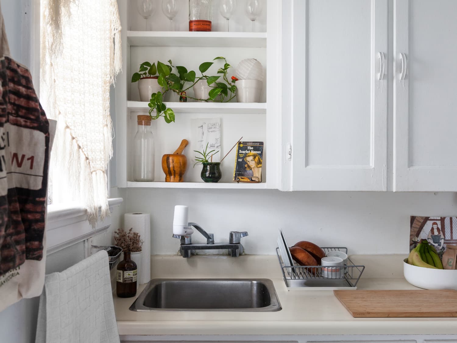 6 Organizing Mistakes That Add to Kitchen Clutter