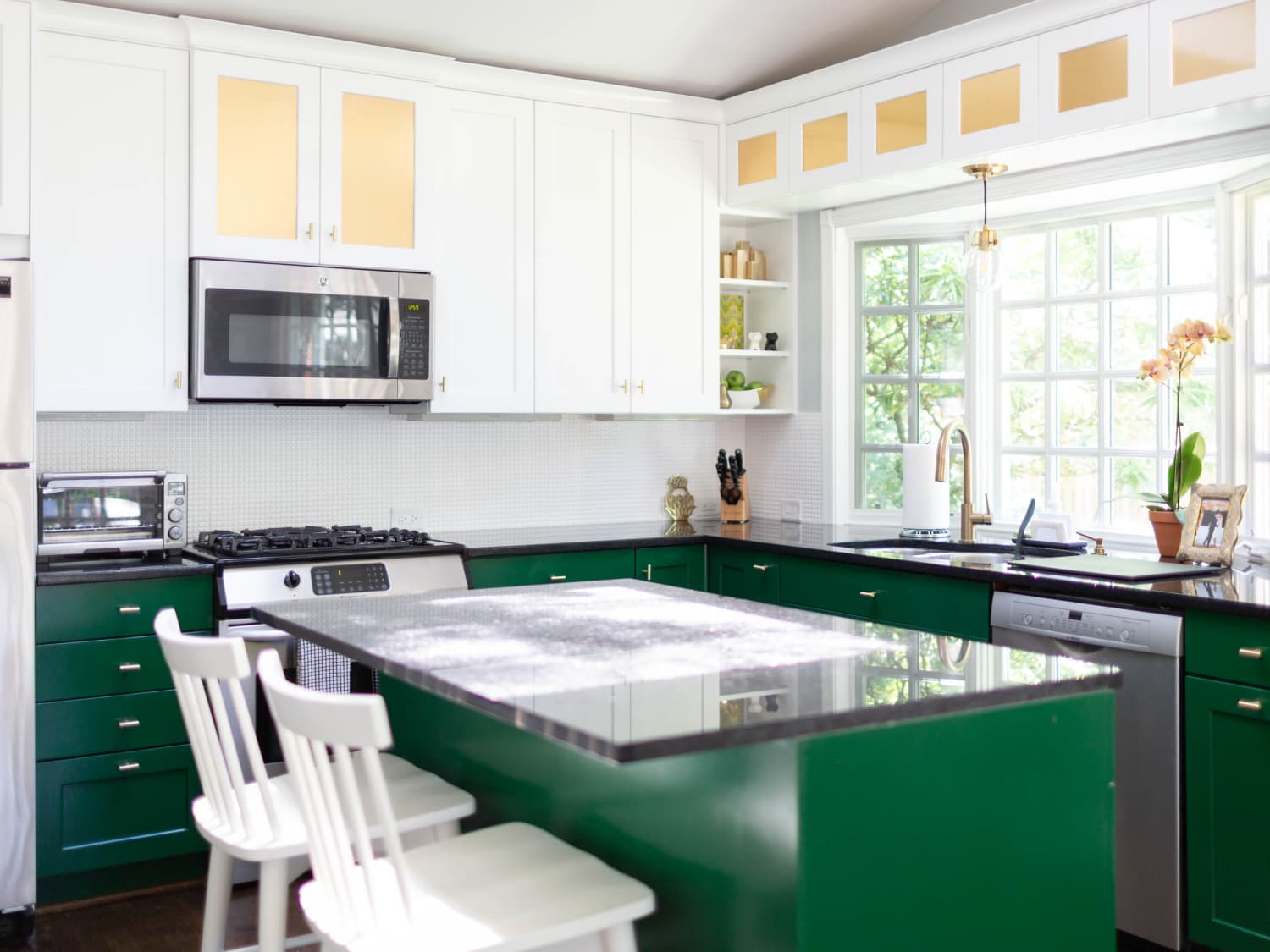 2024 promises to be an exciting year for kitchen cabinet design trends that embrace sustainability,