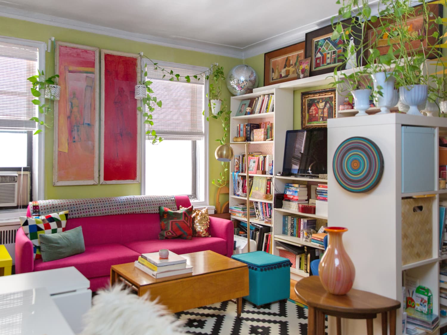 Maximalist Studio Apartment Small Space Inspiration | Apartment Therapy, image size:1500x1125