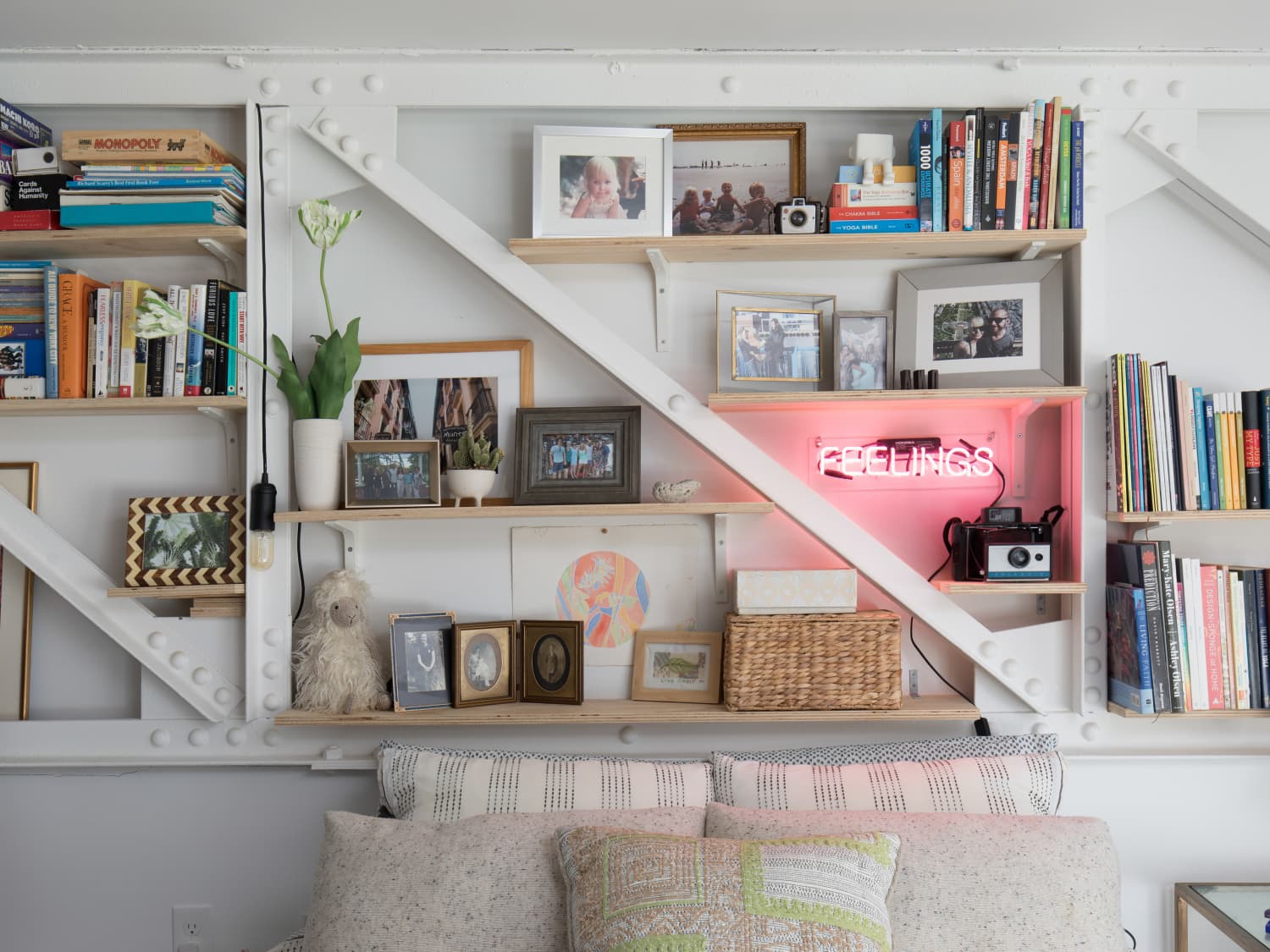 15 Functional Wall Shelves You Need In Your Tiny Apartment