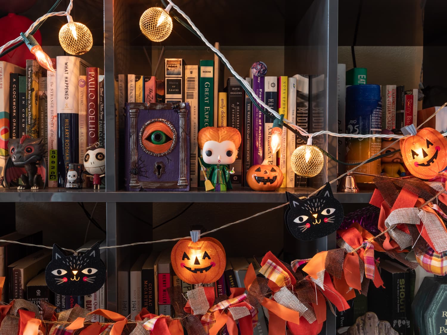 T.J. TJMaxx Shopping Gift Bag Halloween Cats Candy Pumpkin Witch Tote New
