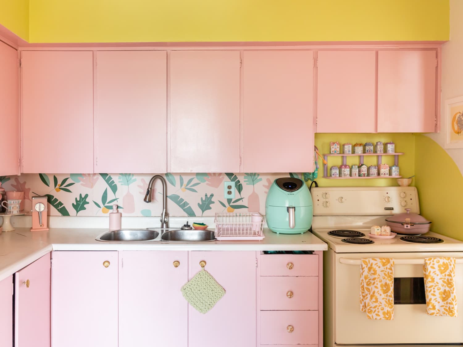 Kitchen Accessories Shopping Guide: Blush Pink! by Albie Knows Interior  Design + Content Creation