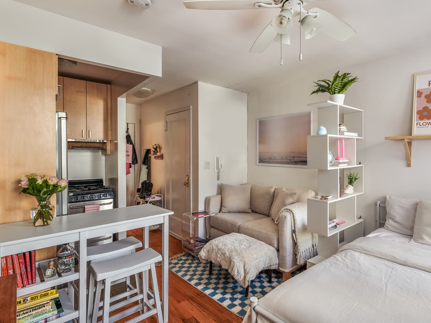 Tucked-Away Cottage for Sale in Berkeley Asks $629K - Curbed SF, image size:1500x1125