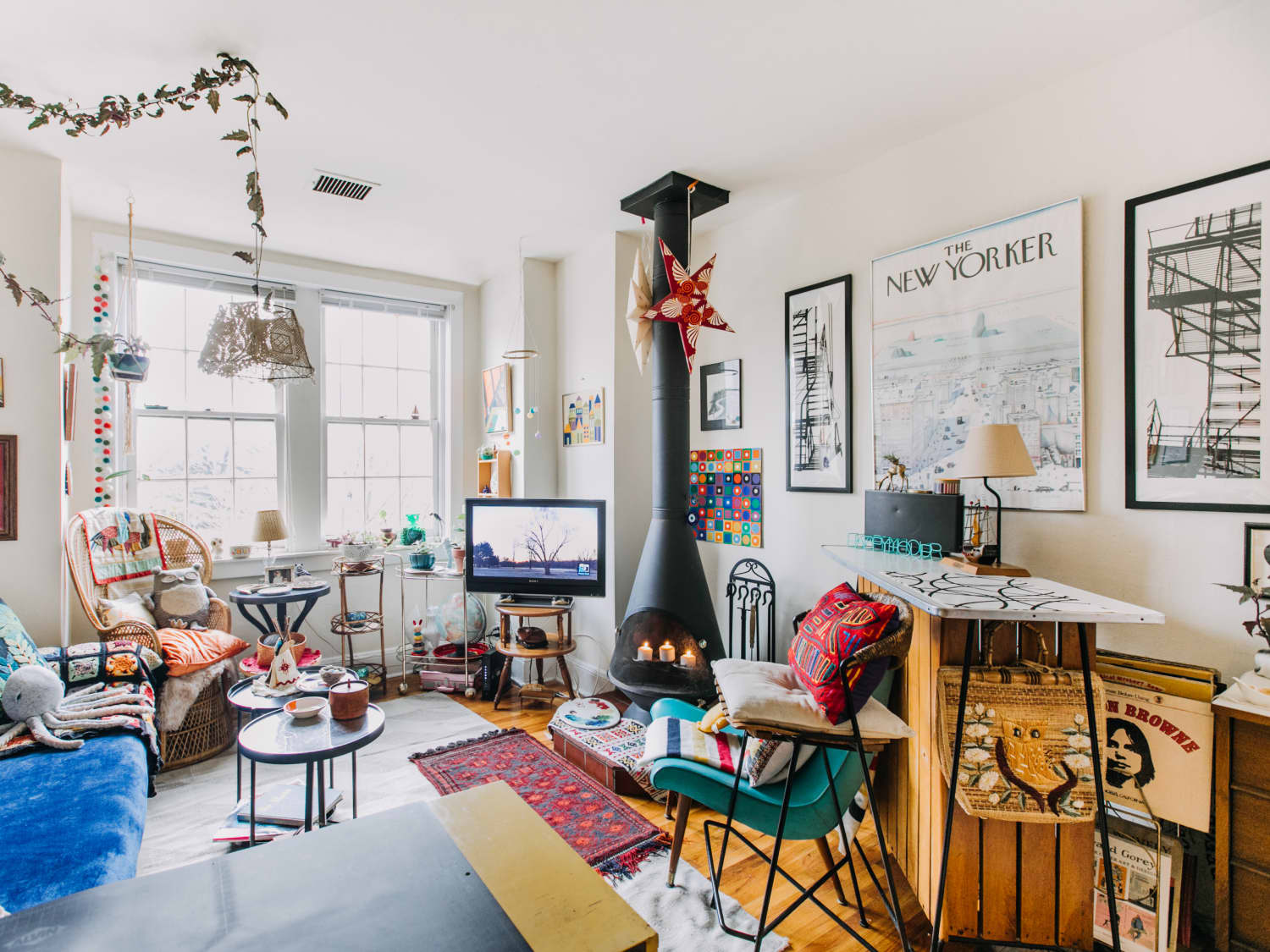 9 Studio Apartment Decorating Ideas on a Budget – BlissLights