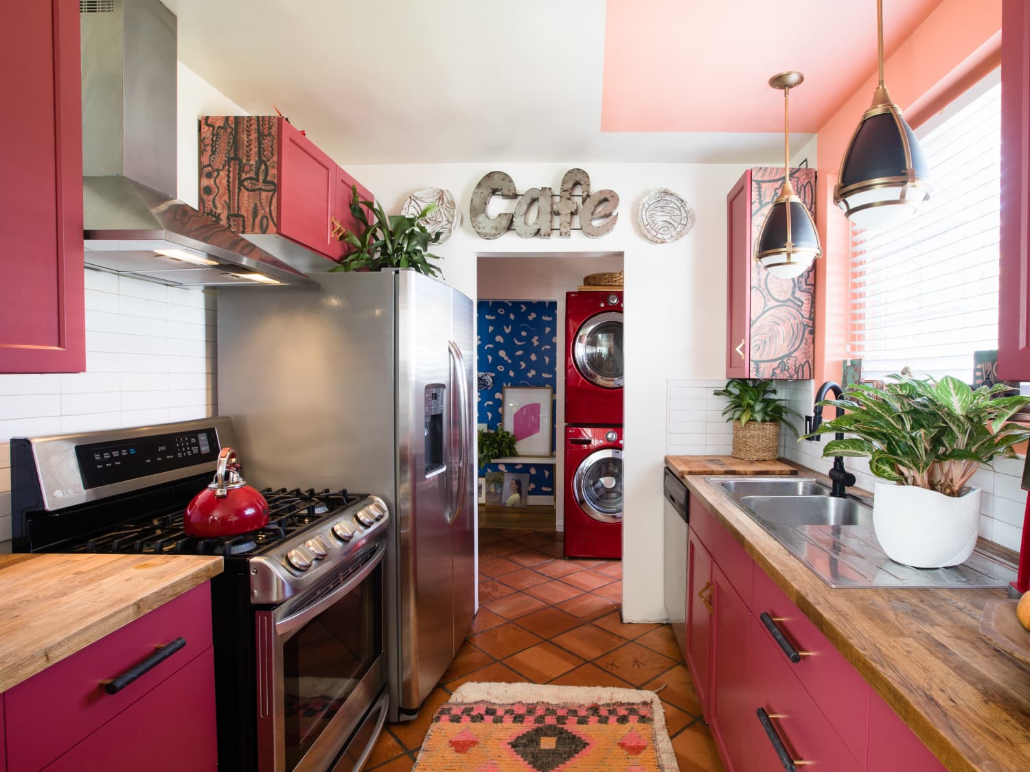 7 Best Kitchen Cabinets Paint Colors for a Happier Kitchen ...