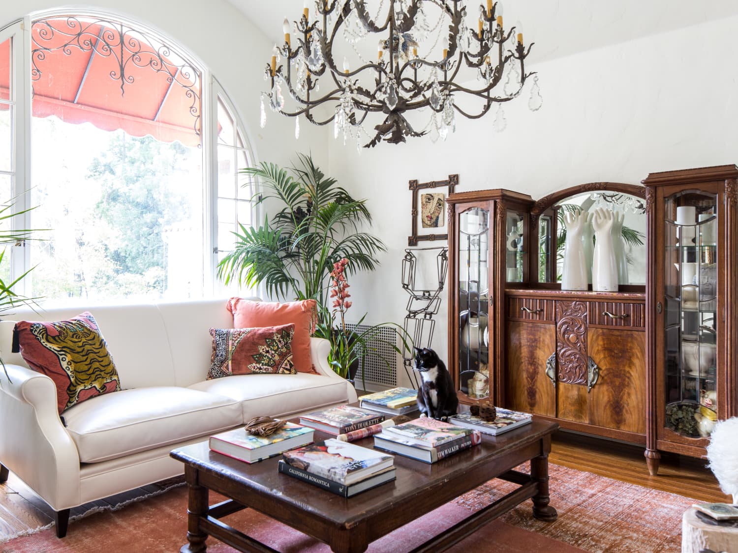 20 Gift Worthy Coffee Table Books For 2020 Apartment Therapy