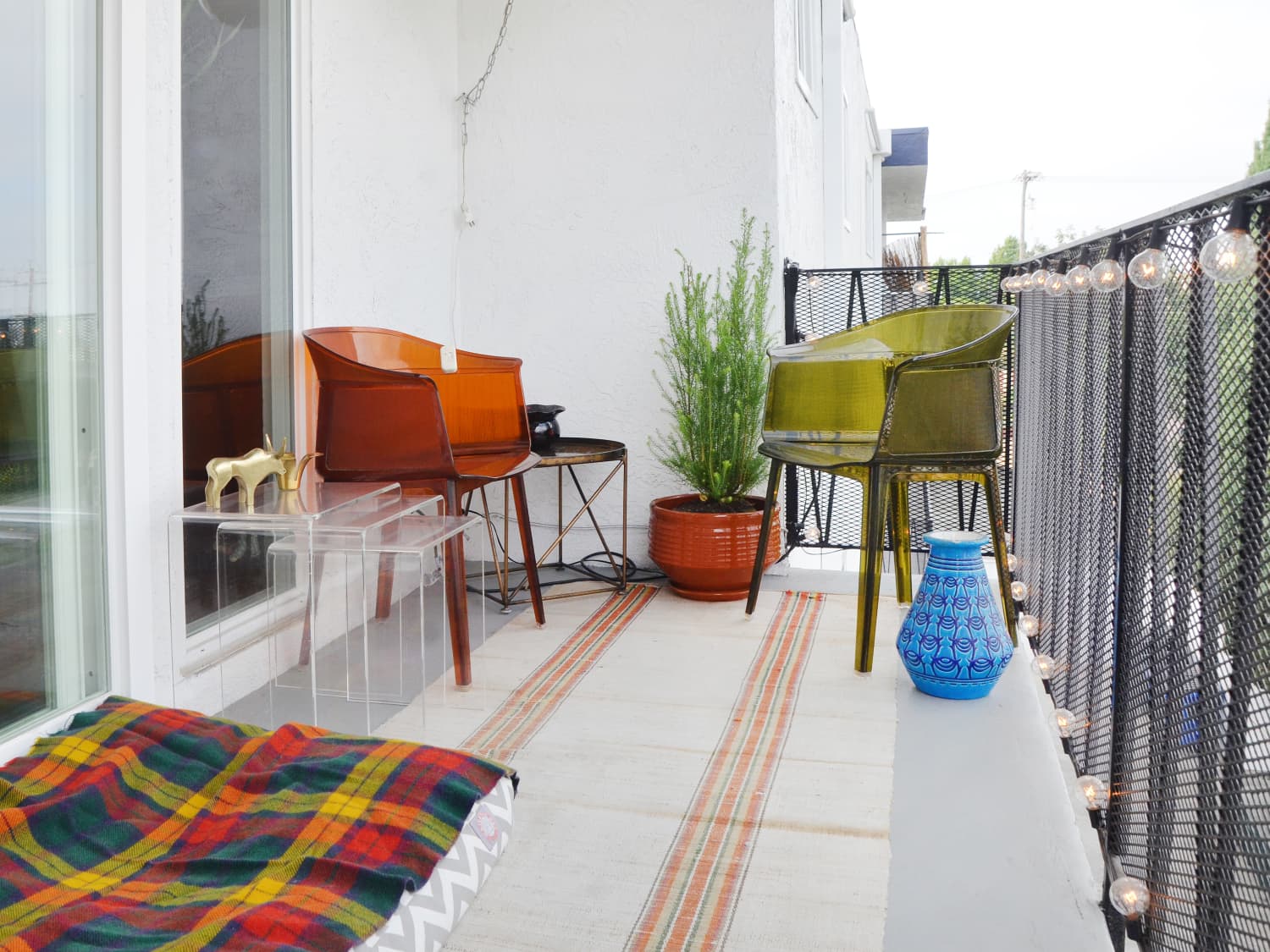 18 ideas for styling outdoor rugs