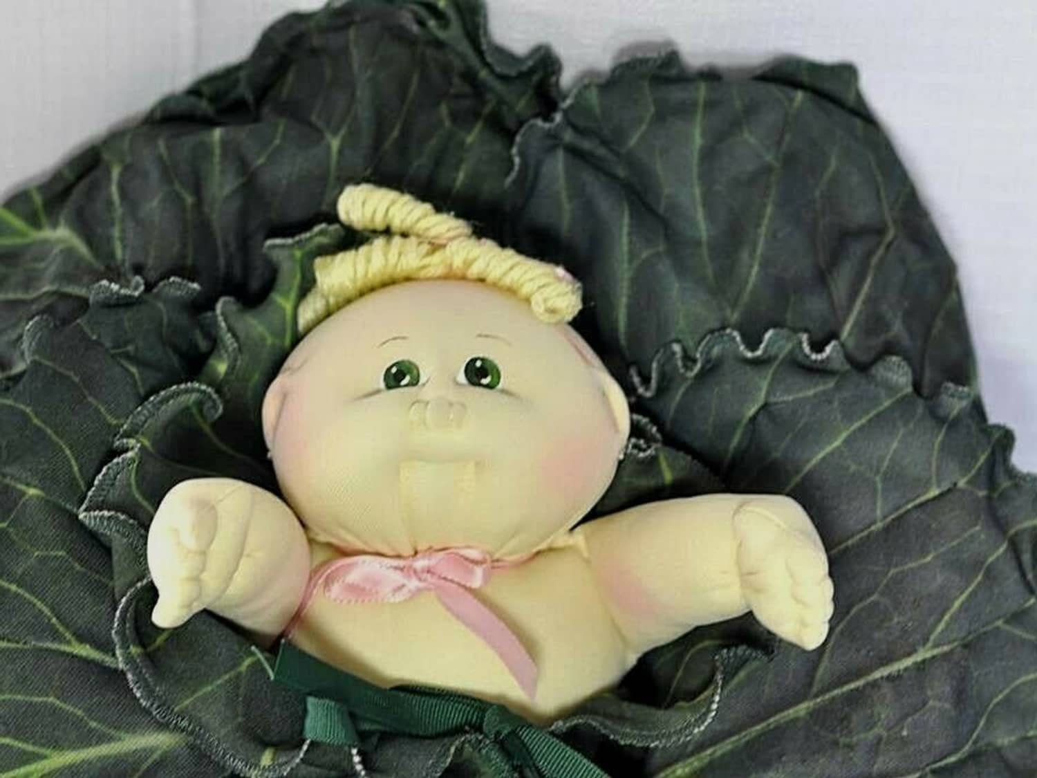 mint condition cabbage patch doll