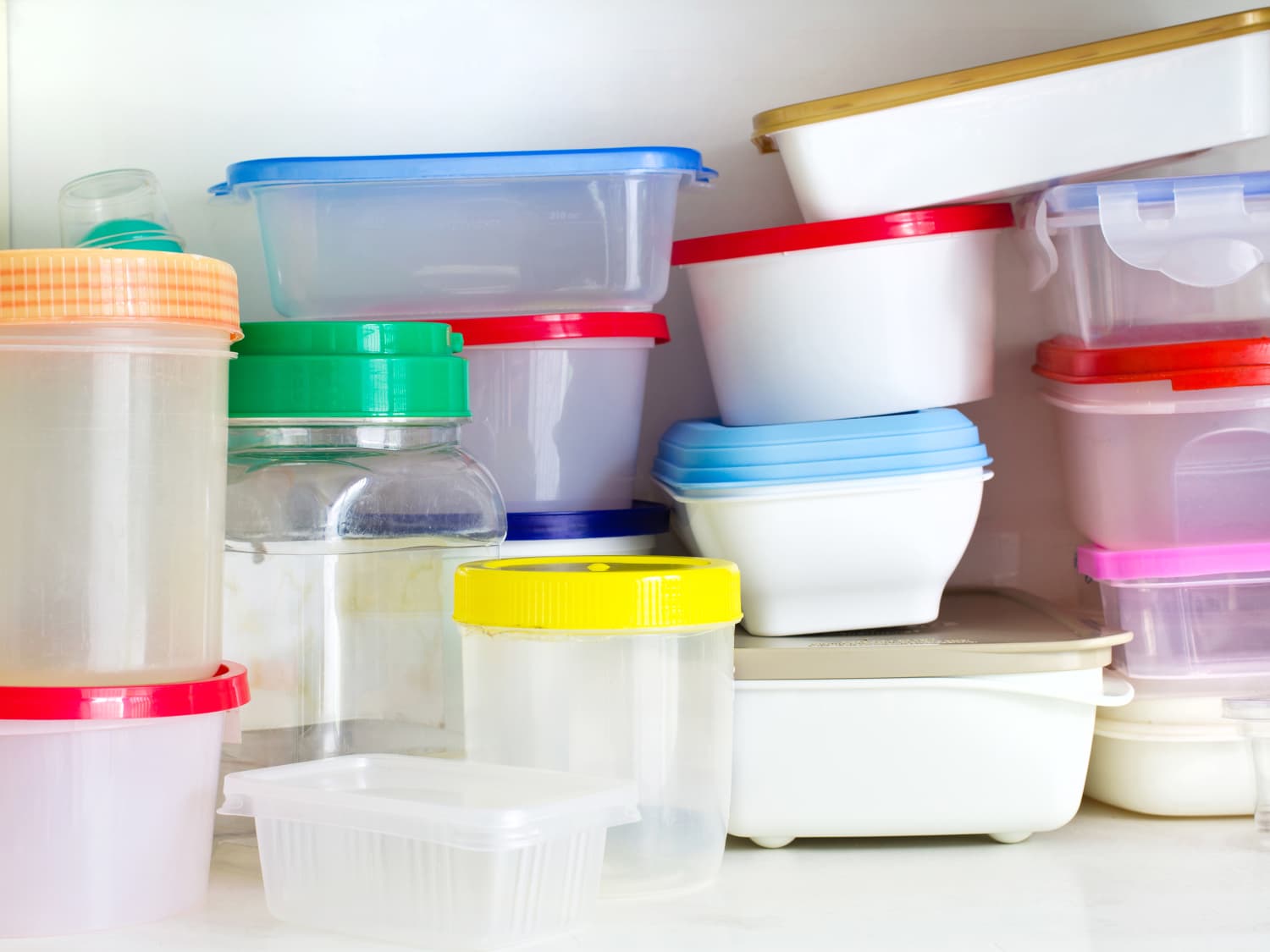 Should You Worry About the Condensation on Your Tupperware Container Lids?