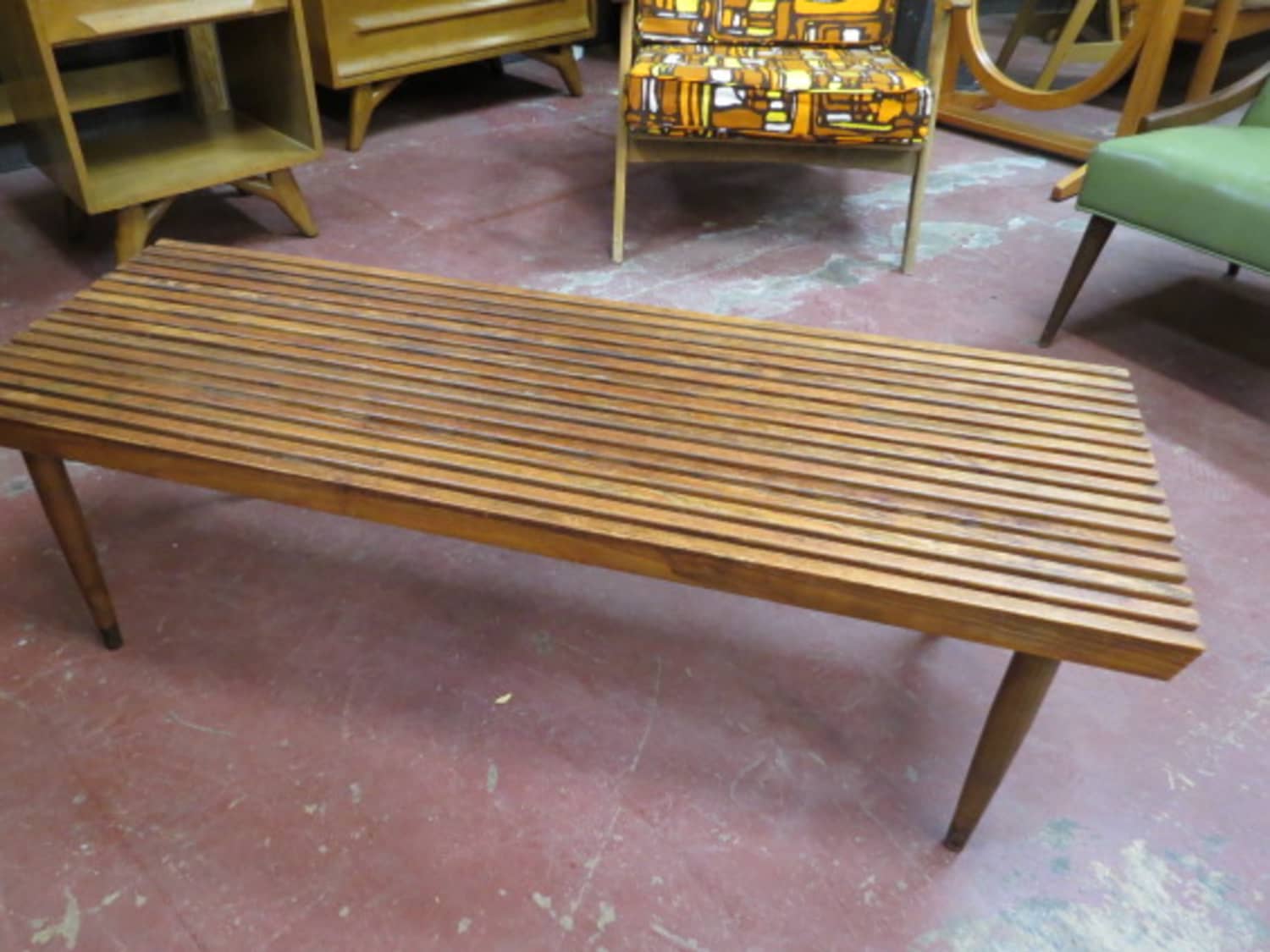 You Won t Want to Miss This Slat Bench on Bazaar Apartment Therapy
