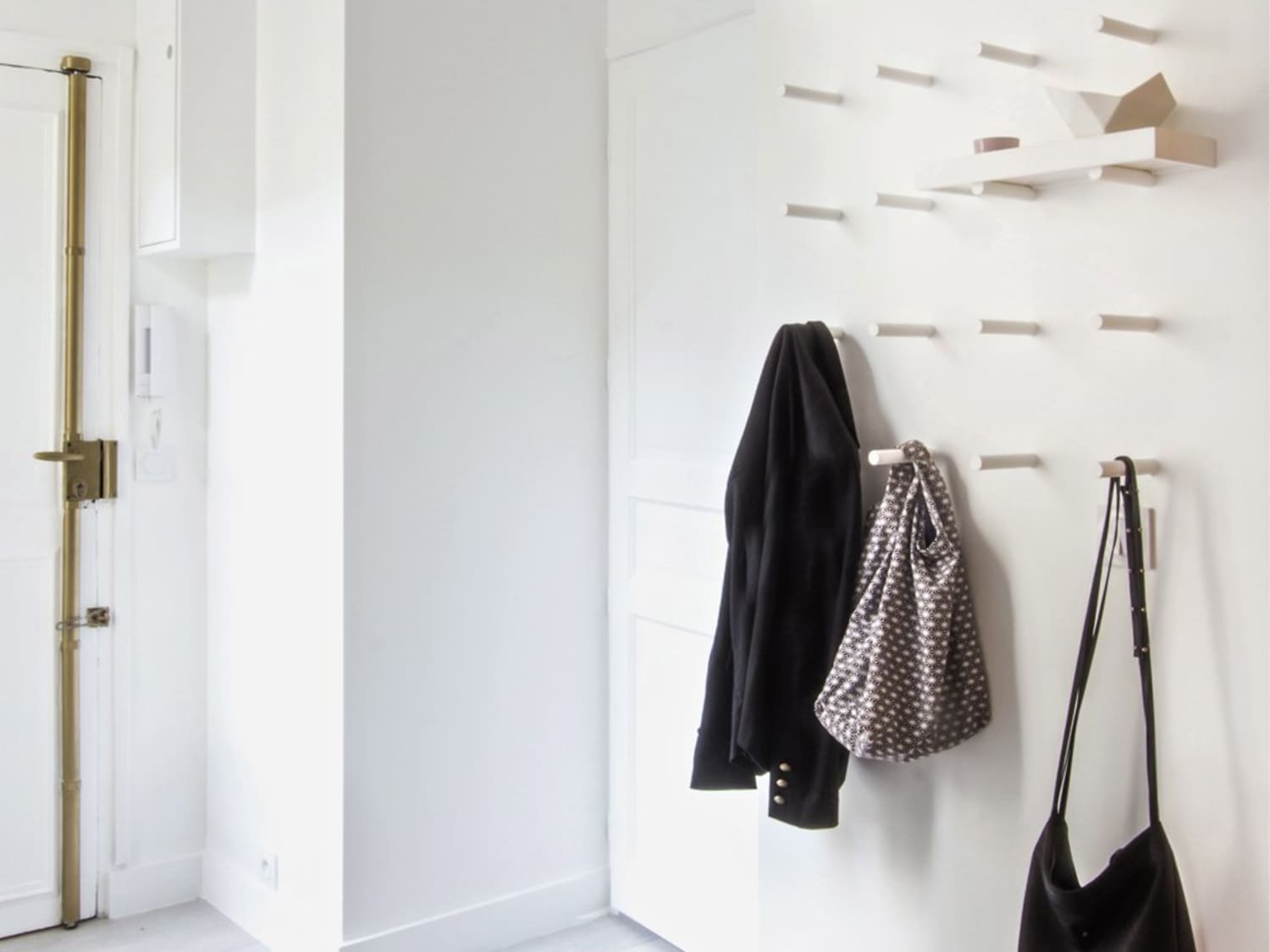 How high should you hang coat hooks 2025