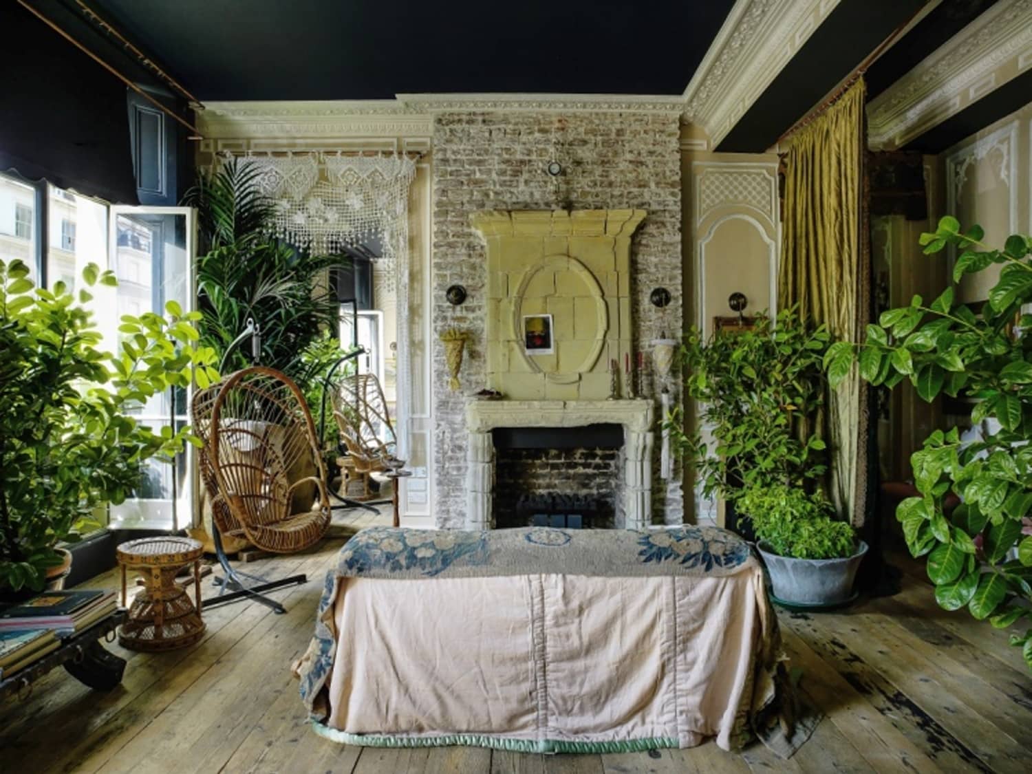 European Style Meets Bohemian Chic in a London Apartment