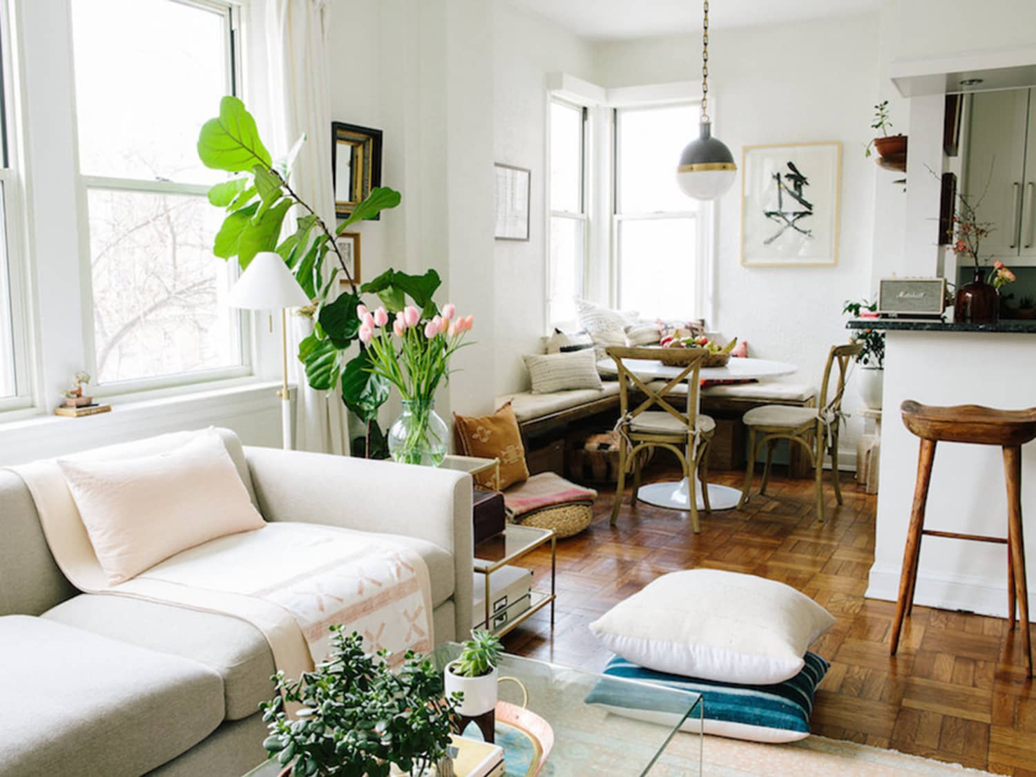Banquette Built In Benches Add Smart Kitchen Seating Apartment Therapy