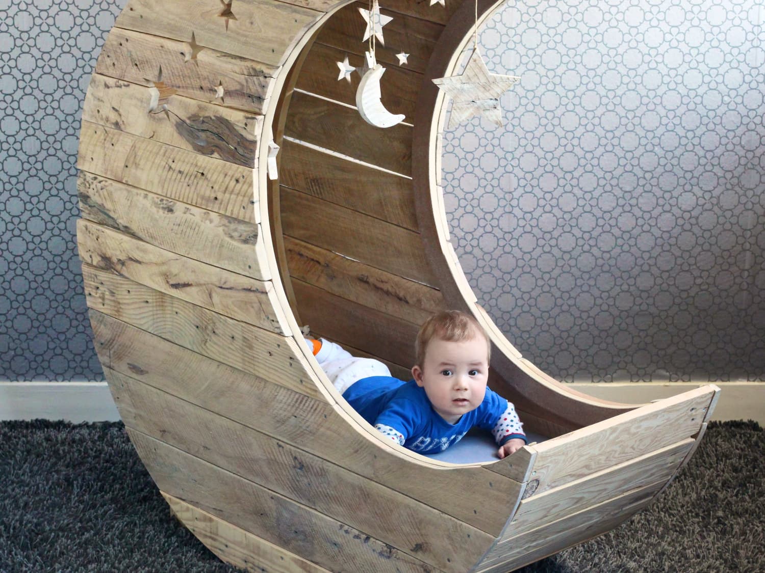 Pallet half moon cradle for sale deals