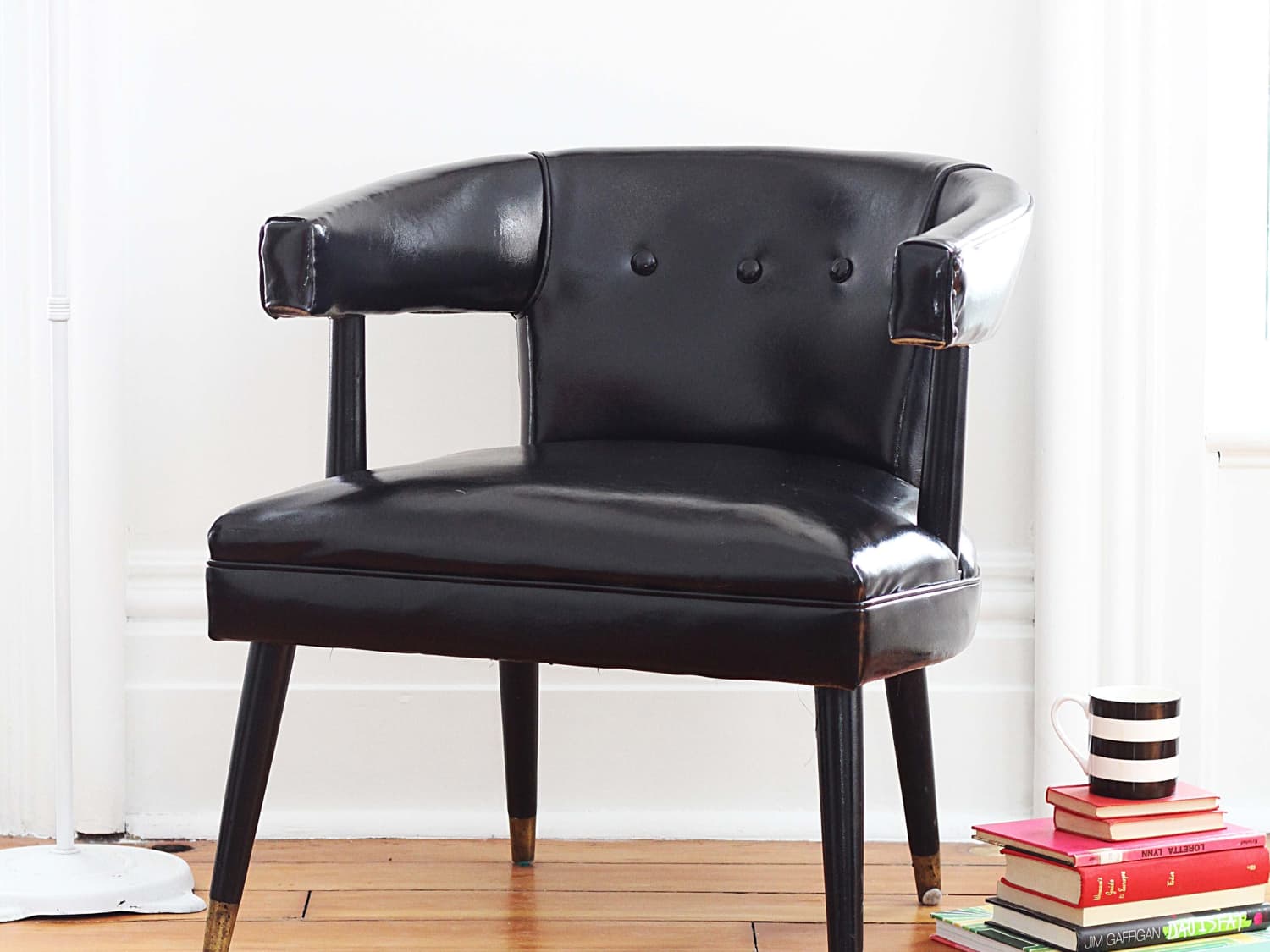 Vinyl hotsell couch paint
