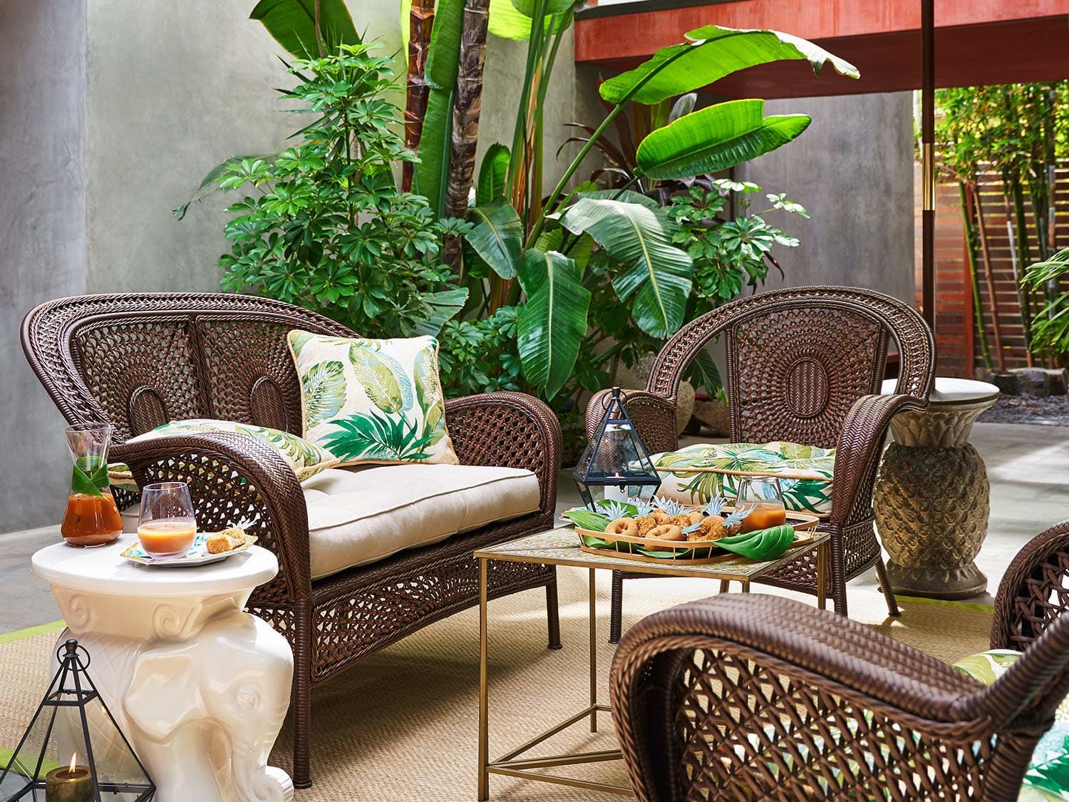 Pier one wicker 2025 table