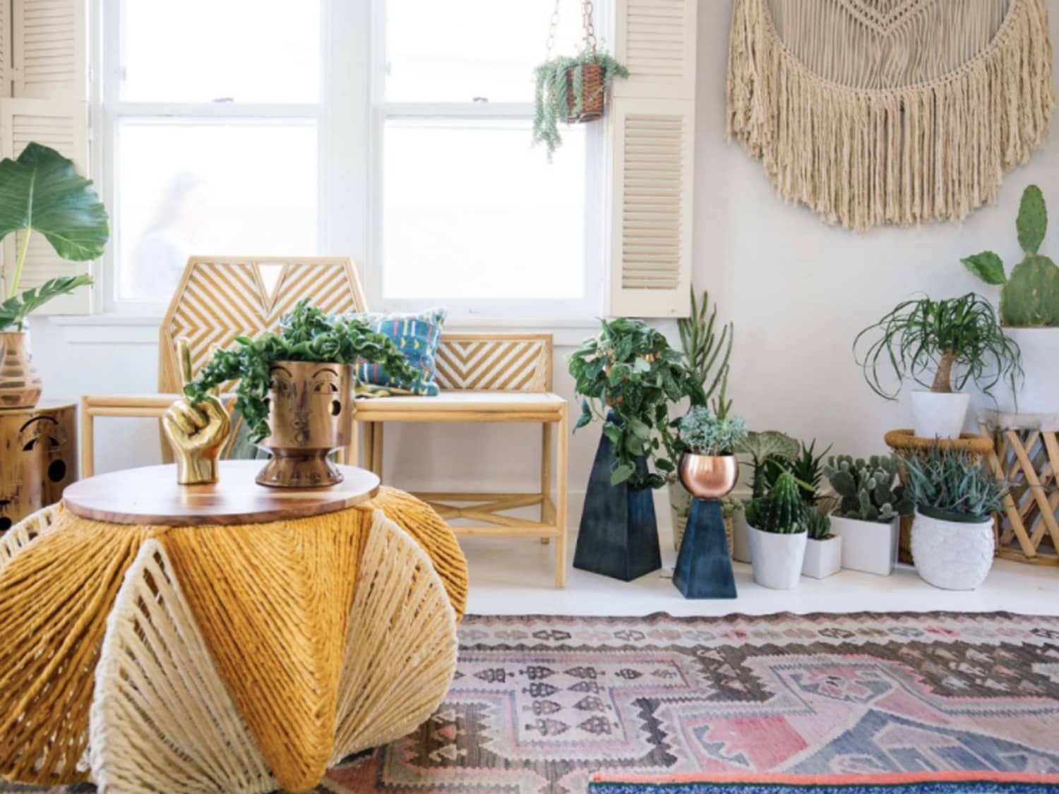 Boho round store coffee table