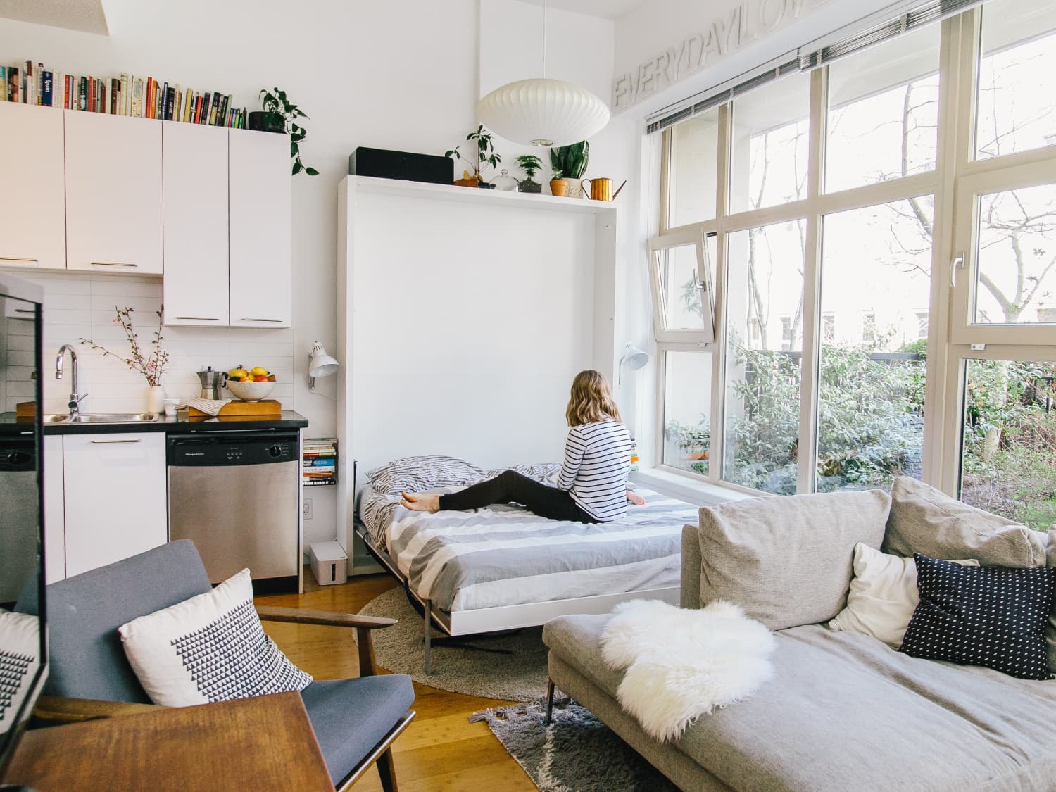 Living spaces murphy bed hotsell