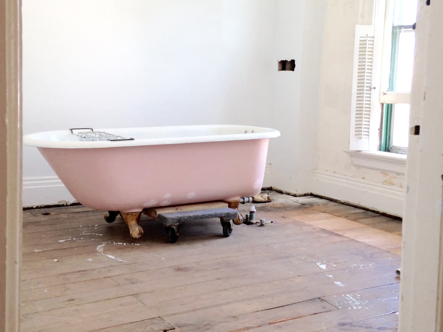 Used clawfoot tub prices deals