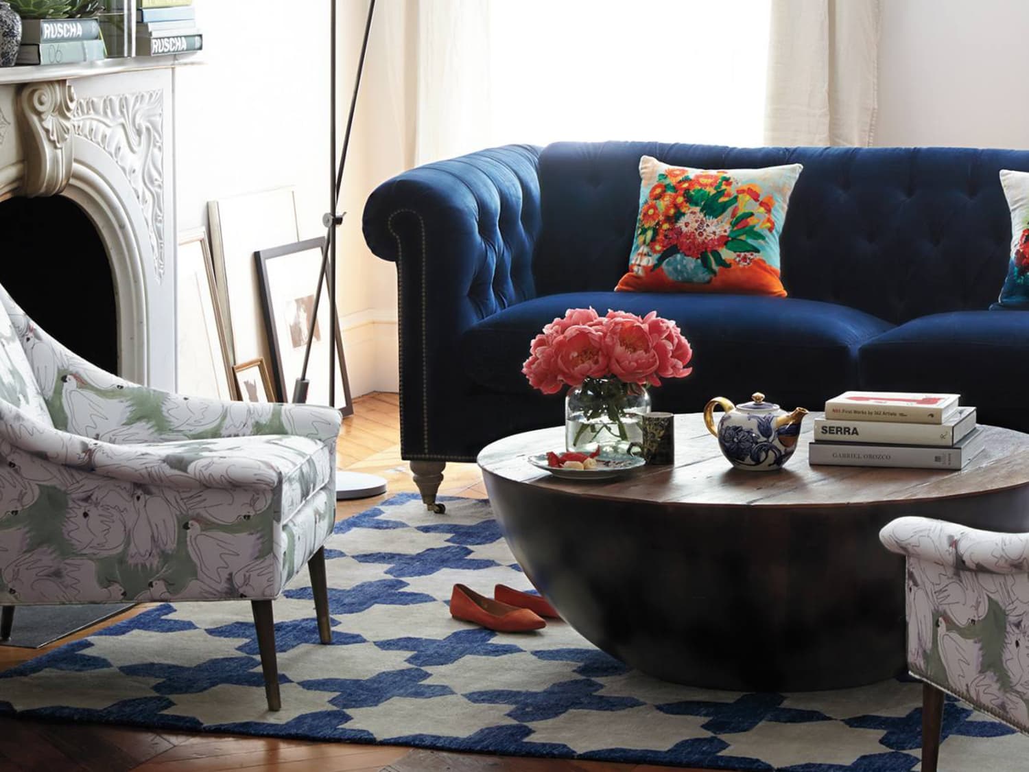 Velvet chesterfield lounge sales