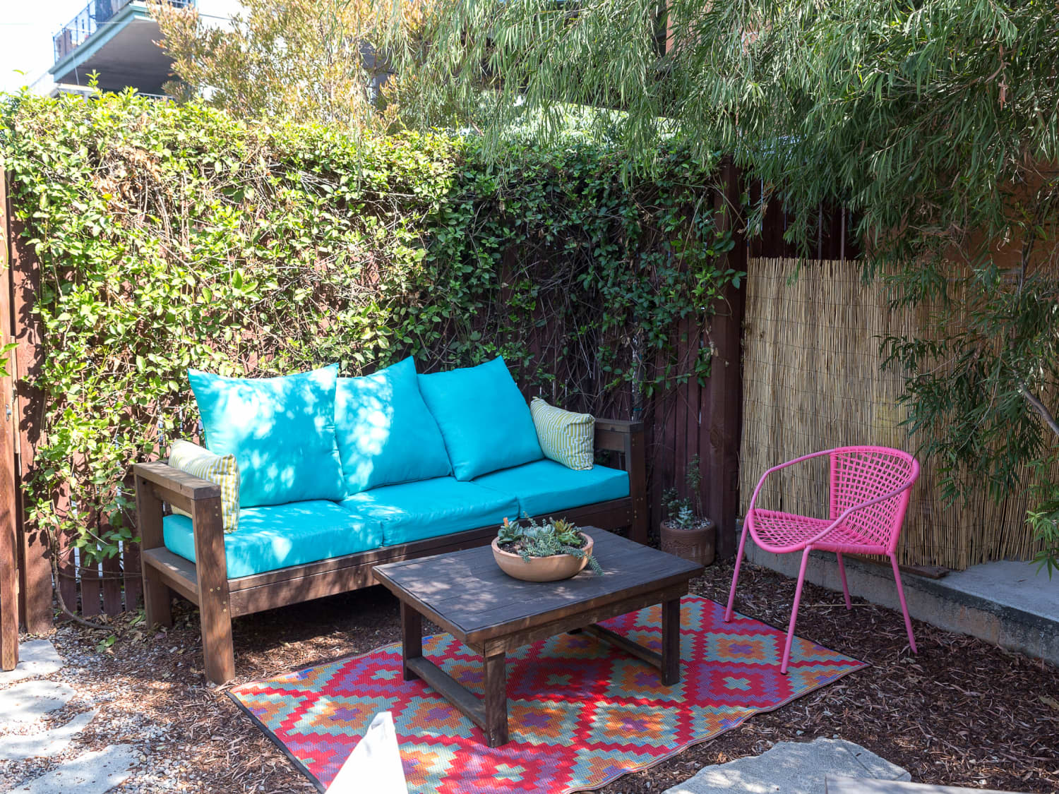 Inexpensive best sale outdoor sofa