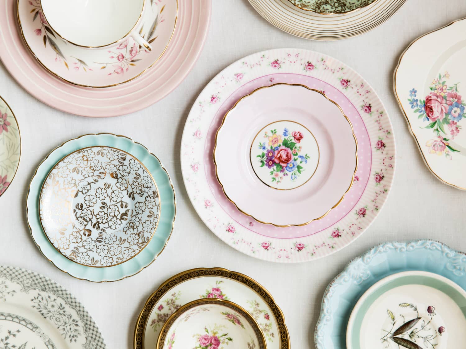 How to Store Wedding China and Other Fancy Keepsakes Apartment