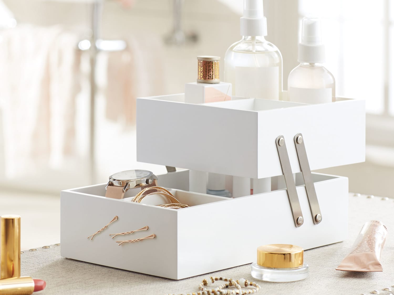 Vanity store makeup organizer