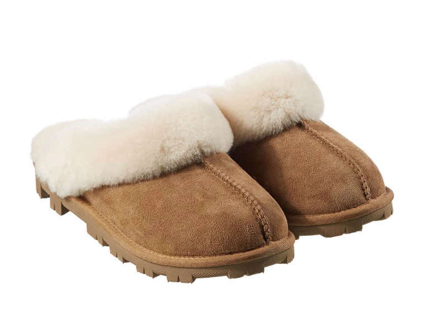 Costco Shoppers Love These 20 Slippers That Are A UGG Dupe