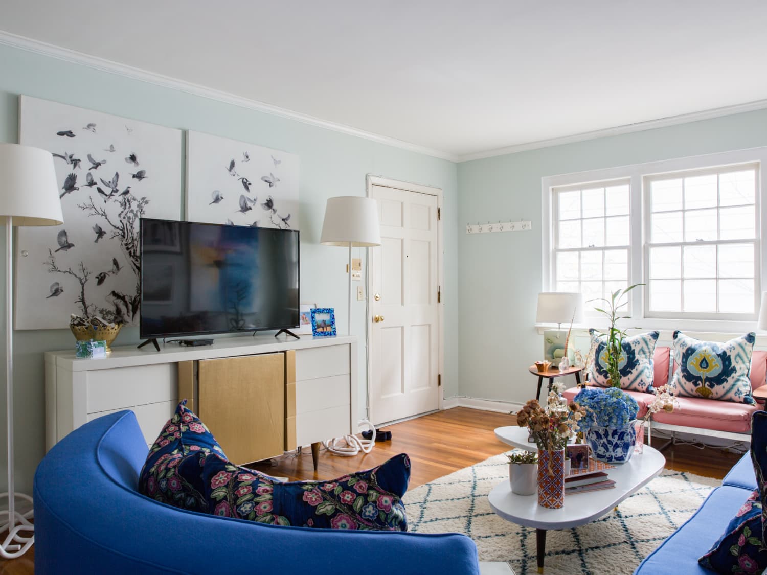Apartment entertainment deals center