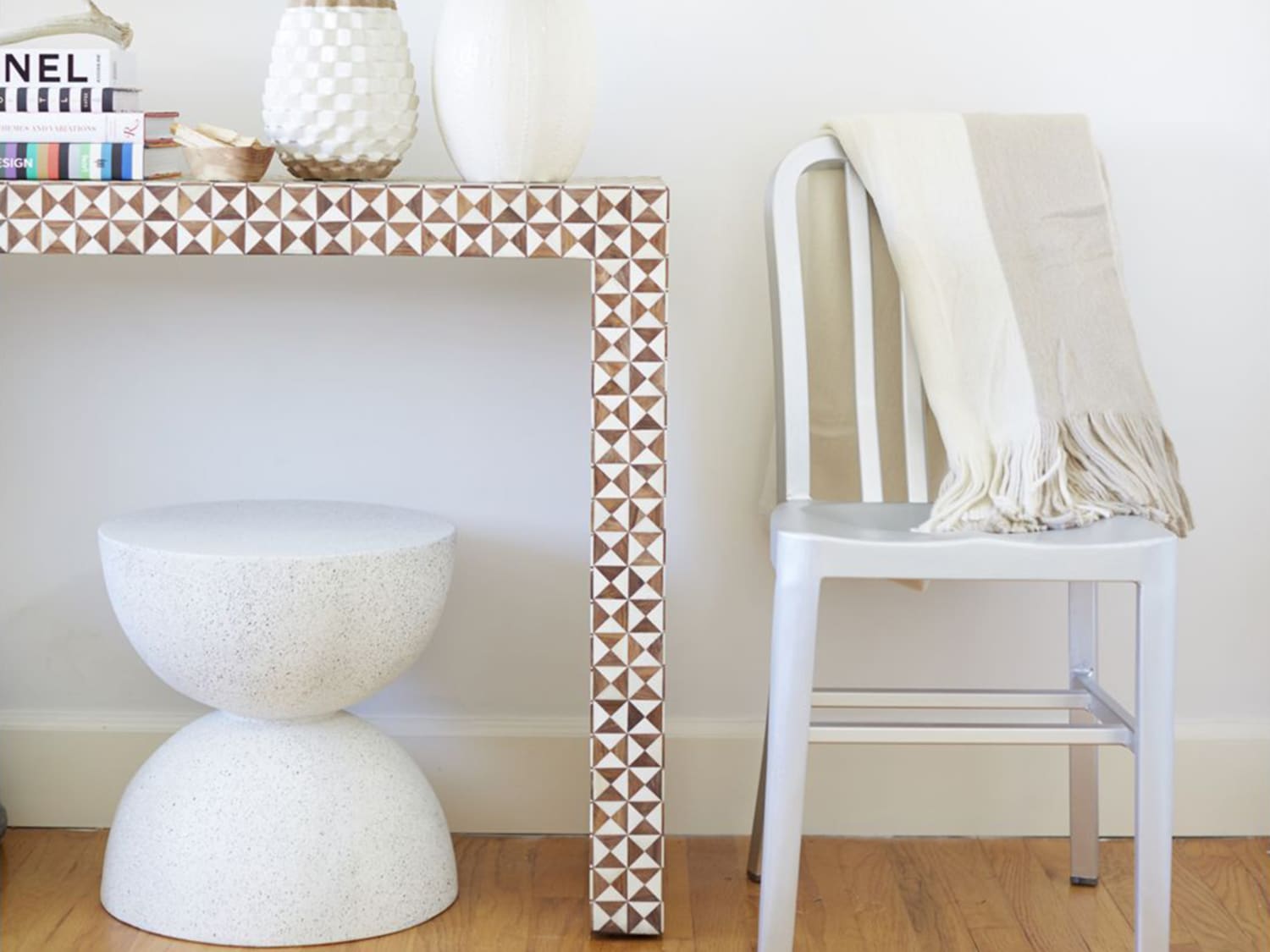 Intarsia console deals table