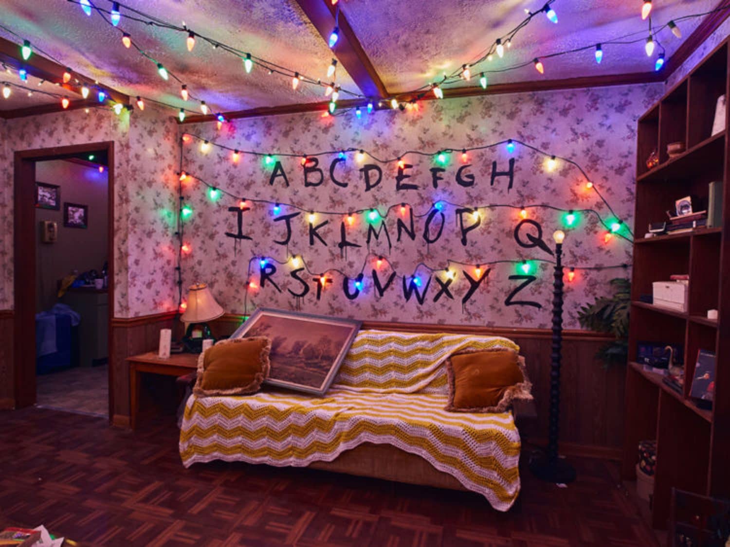 Thiết kế phòng stranger things room decorations cho fan hâm mộ Stranger ...